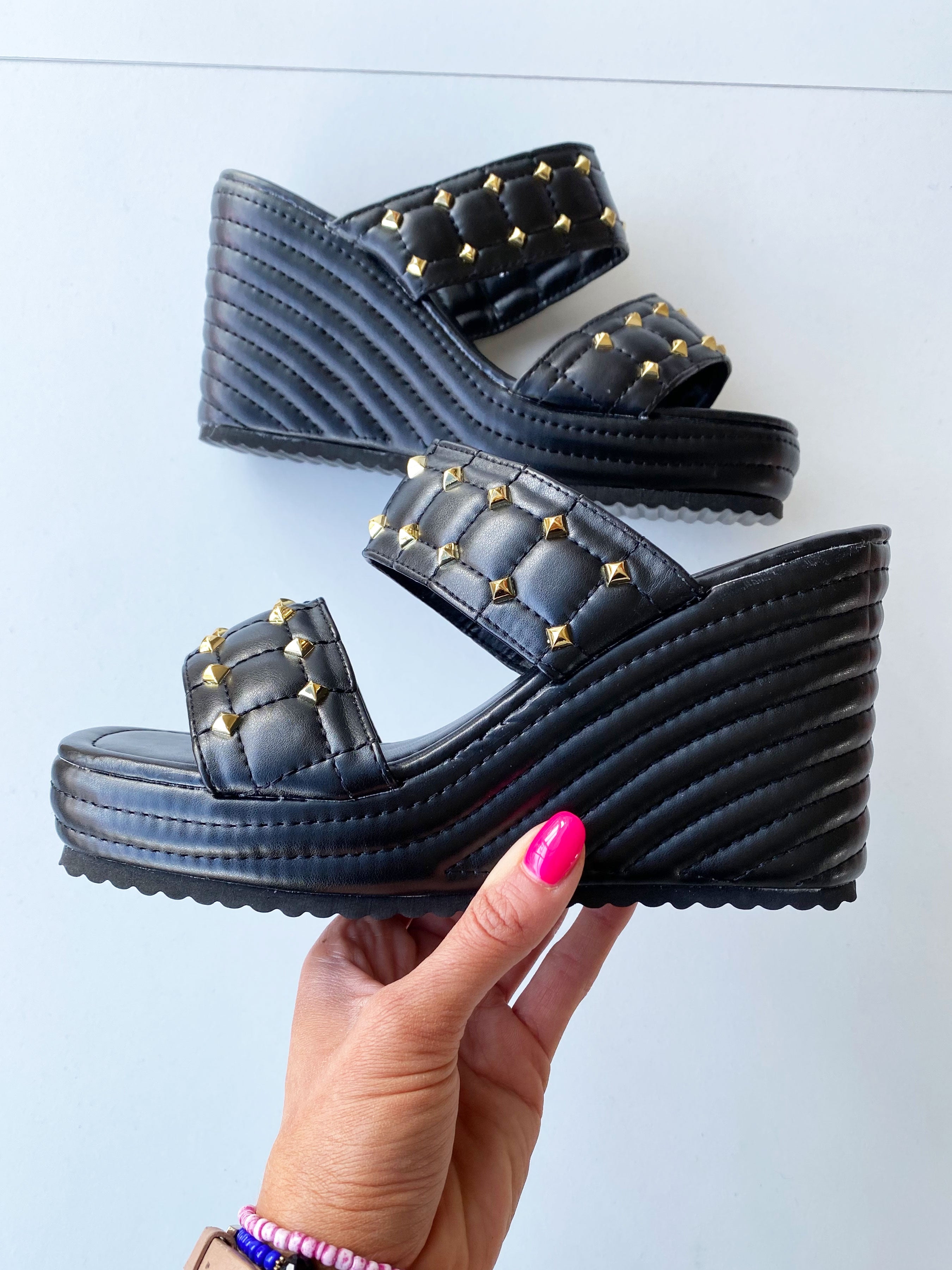 Brooklyn - Sandaler med kilehæl og guldnitter